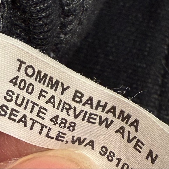 Tommy Bahama | Men’s Large Heather Gray Quarter Zip Light Pullover - Picture 10 of 15